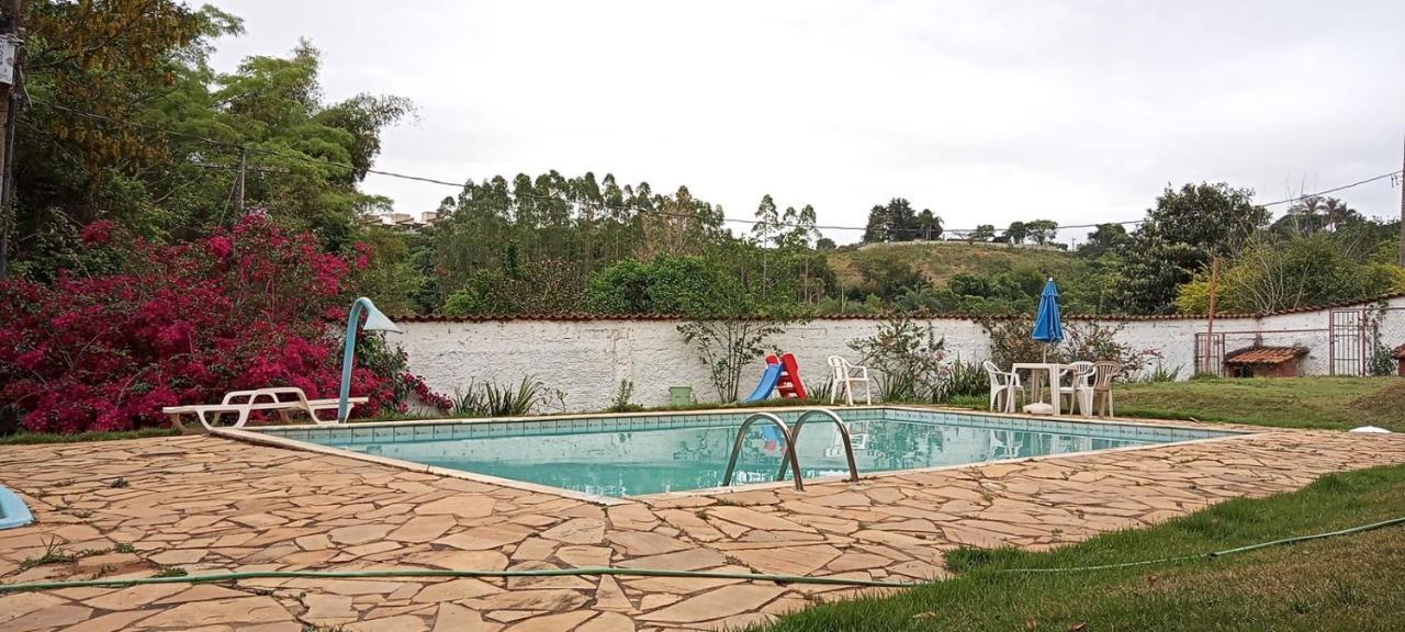 Pousada Cortina De Folhas Tiradentes Bagian luar foto